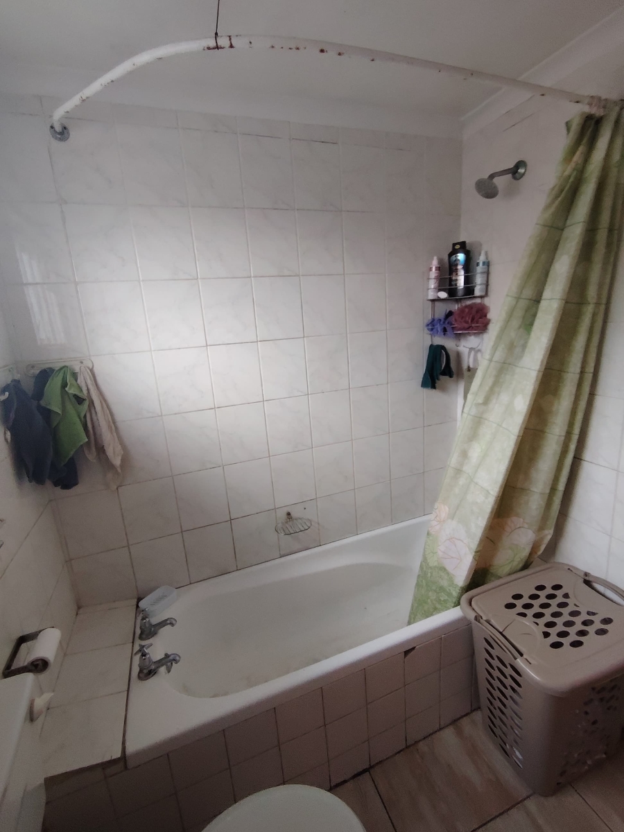 4 Bedroom Property for Sale in Weltevreden Valley Western Cape
